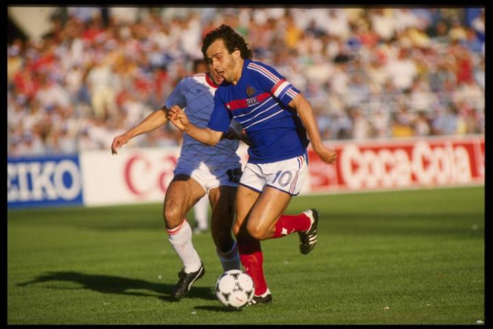 On Michel Platini’s birthday, a reminder of this sensational hat-trick vs Yugoslavia in 1984: - Left foot - Diving header - Free-kick Magnifique.