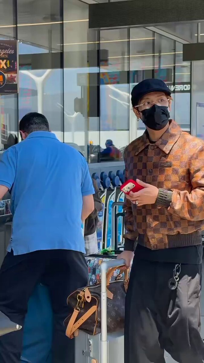 คิดถึงมากกกกก ได้เห็นหน้าแล้ววว 🥹🥹 #JacksonWang #LVMenSS27