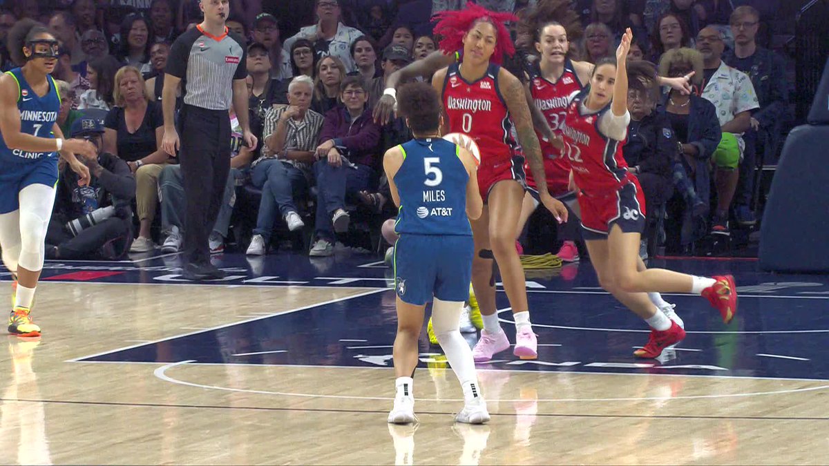 OLIVIA MILES IS INSANELY GOOD AT BASKETBALL. ⭐️ »