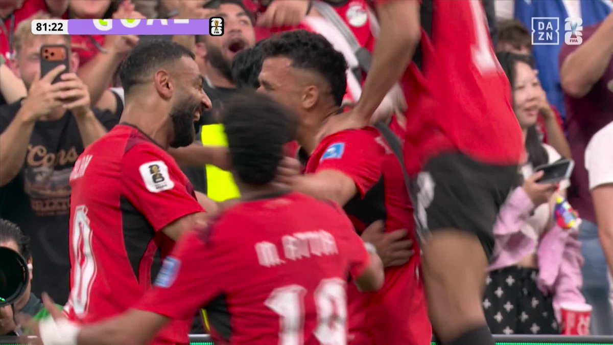 ノリ出したら止まらない☠️ 🇪🇬サラーのCKにトレゼゲが飛び込んだ！ エジプトが後半一挙3ゴール！ 🏆️#FIFAワールドカップ グループG 🆚ニュージーランド×エジプト 📱#DAZN ライブ配信中 #本気で楽しむならDAZN アクエリアス
