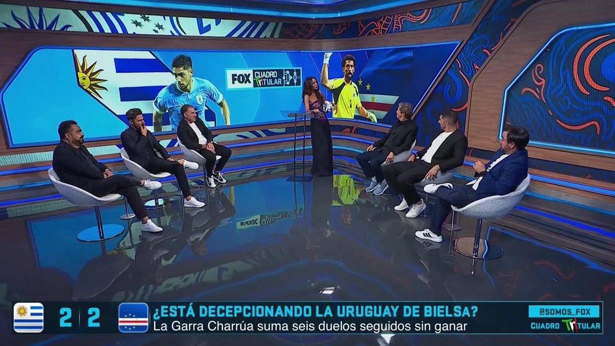 🇺🇾2-2🇨🇻"¡BIELSA ES EL ❌PEOR ENTRENADOR DE LA HISTORIA! ¿A QUIÉN LE GANO? EN URUGUAY HAY QUE GANAR"🔥 🎙️ Daniel Brailovsky se fue con todo contra el DT argentino y lo comparó con el 'Vasco' Aguirre, y puso por encima al mexicano. #CuadroTritular 🇲🇽
