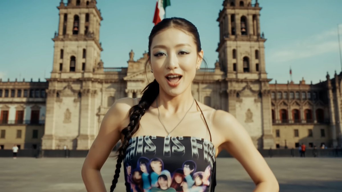 ♫ Every favela, every hood and barrio ~ SHE'S SO FINEEEEE 😍😍😍 FOLLOW ME BY JIHYO #FollowMe_featJIHYO #JIHYO #지효 #ジヒョ