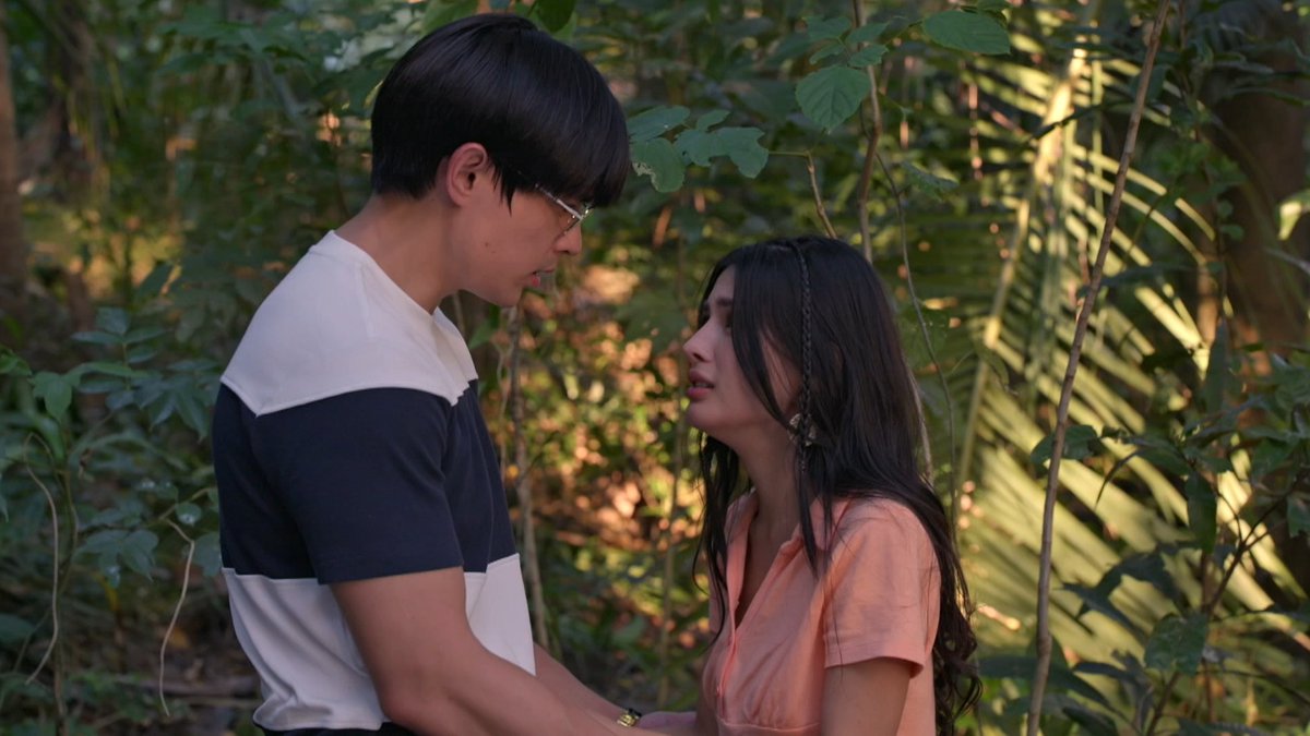 Tutukan ang FINALE WEEK ng #TheSecretsOfHotel88! 9:35 PM on GMA | 11:25 PM on GTV Also available on Kapuso Stream, GMA Pinoy TV, TFC, and iWant.