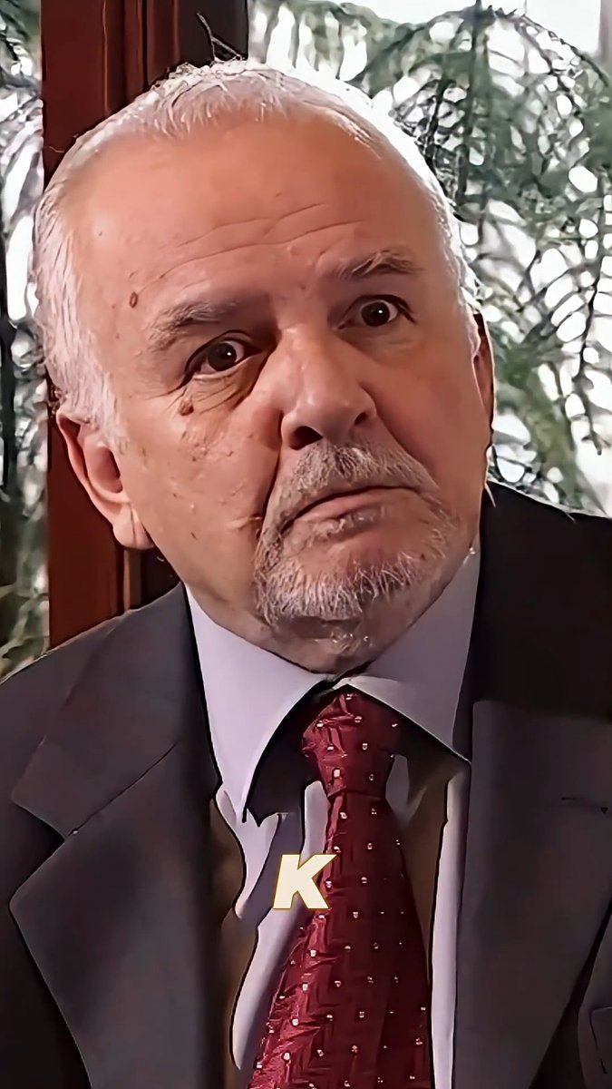Hüsrev Ağa, Karahanlı'ya 'Sen çiftlikte at tımar ederken, biz insan tımar ediyorduk!' diye boşuna dememiş. Vadide Polat’ın aslında bu alemden olmadığını anlayan ilk kişiydi.