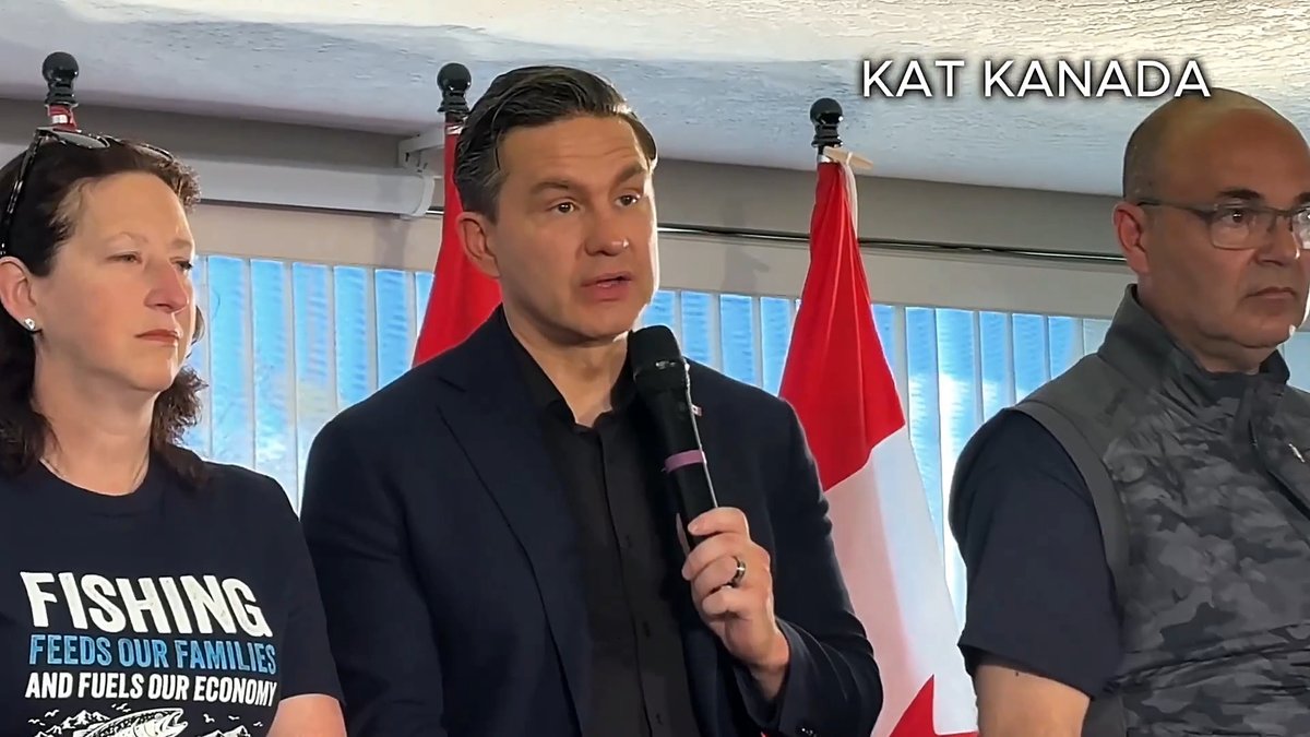 WATCH: In Duncan BC, Pierre Poilievre warned Liberals and NDP share the same anti-property rights goals, and would seek to end civilian firearm ownership in Canada. 🇨🇦 "Their long term agenda is to take all [your] property away" He reaffirmed his promise to repeal the gun grab.