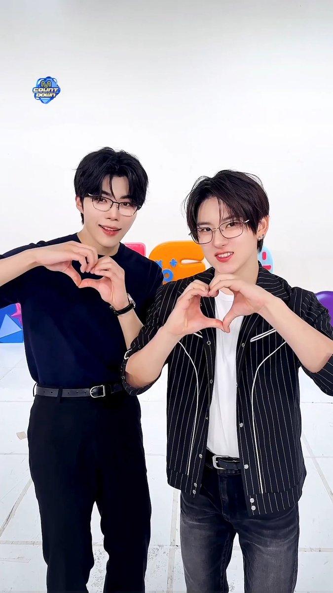 🟡세상에서 제일 귀여운 (소)박이치즈볼🟡 #MCOUNTDOWN #엠카운트다운 #박건욱 #ZEROBASEONE #계훈 #KickFlip