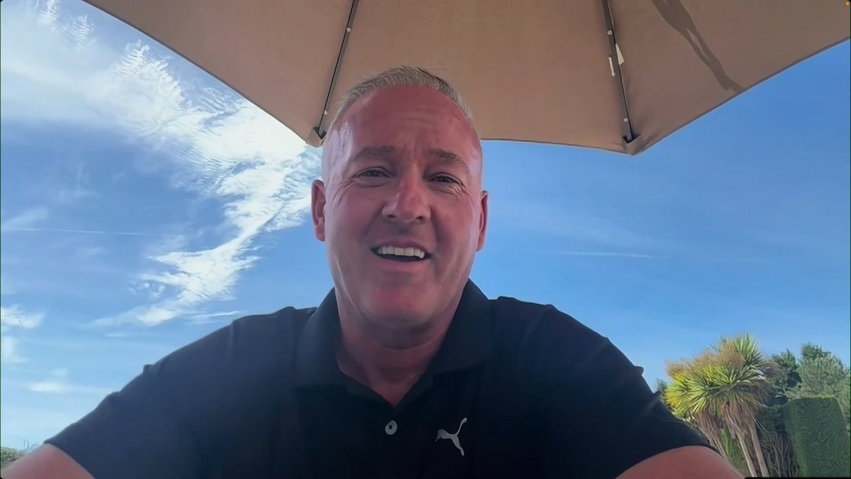 🗣️ "If we really go gung-ho against them, then I think we could be in a little bit of trouble..." 🏴󠁧󠁢󠁳󠁣󠁴󠁿🇧🇷 Paul Lambert was part of the Scotland side that faced Brazil in 1998 - he believes they will "do enough" on Wednesday to guarantee World Cup progression.