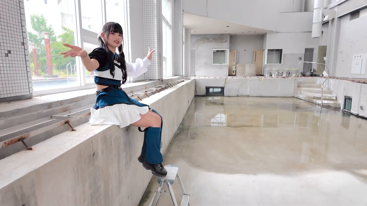 【”追憶のナスカ”公開より一周年!!】 14分超えの大作「追憶のナスカ」から一年。 あれからWacken、Summer Breeze、Reload Fesと大型海外フェス出演も続々決定し、Broken By The Screamは2026年また一つ新しい扉を開けようとしています。 さて、本日は七々扇ツバキのオフショット映像をお届けです！