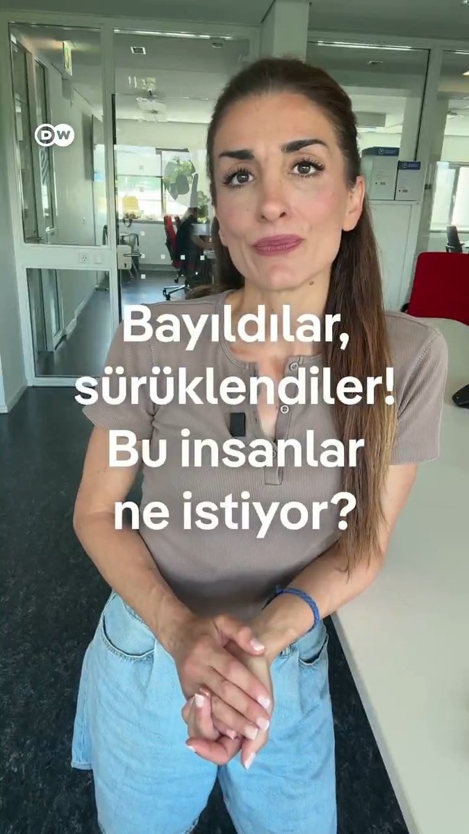 Ankara'da öğretmenlerin eylemi sürüyor 15 Haziran'da süresiz açlık grevine başlayan öğretmenlerden bazıları fenalaşırken, polis müdahalesi sırasında gözaltılar da yaşandı