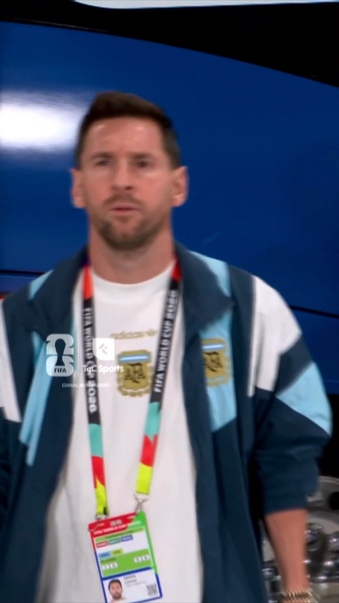 ¡HOLA, CAPITÁN! 👋🏻💙 Así llegó Leo Messi al Dallas Stadium para Argentina - Austria.
