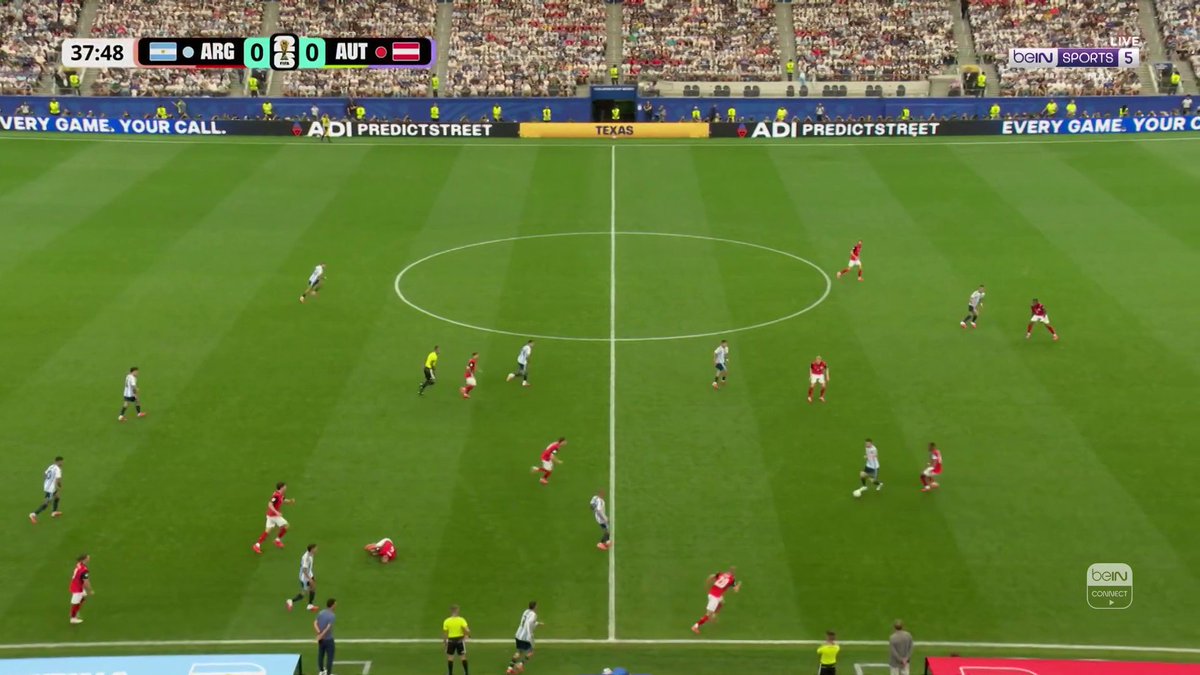 GOAL! He has done it again, and this time to become the FIFA World Cup All-Time Top Scorer! Messi has scored his seventeenth! 🐐🌎🏆 🇦🇷 Argentina 1-0 Austria 🇦🇹 #FIFAWorldCup | #beINWC26 | #Argentina