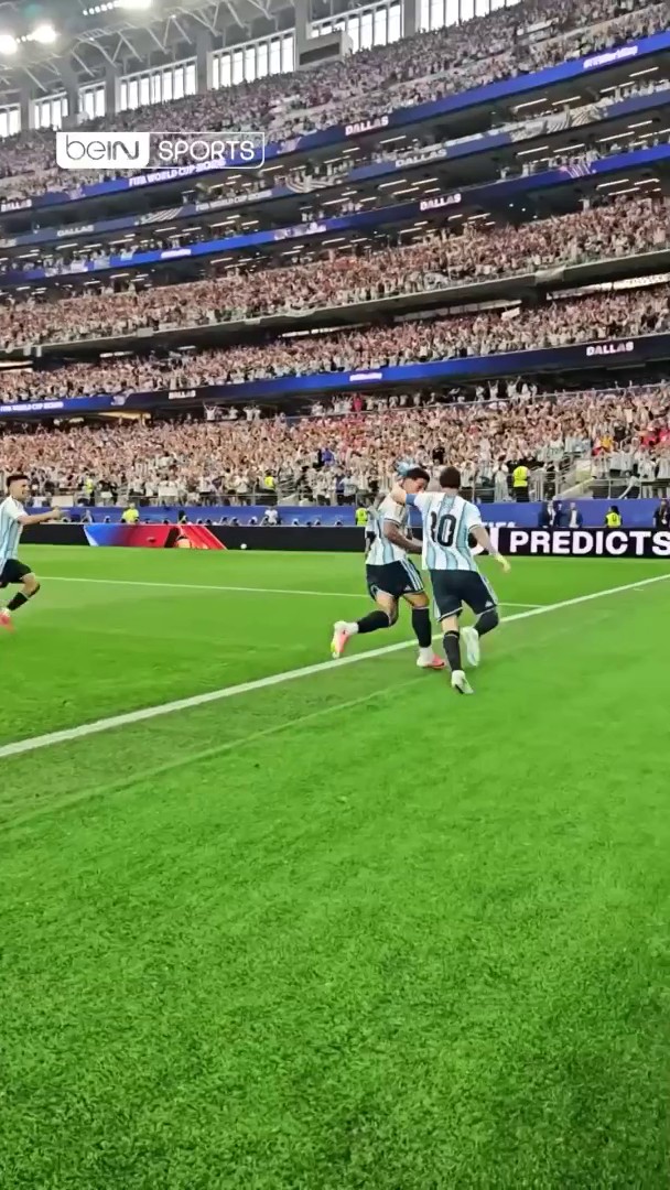 🎥🔥 لقطة مباشرة من قلب الحدث… ميسي يُسجّل ويصل لقمة هدافي المونديال 🐐 #كأس_العالم2026 | #مونديال2026 | #كأس_العالم | #ميسي | #الأرجنتين #beINWC26 | #FIFAWorldCup2026 | #FIFAWorldCup | #Messi | #Argentina