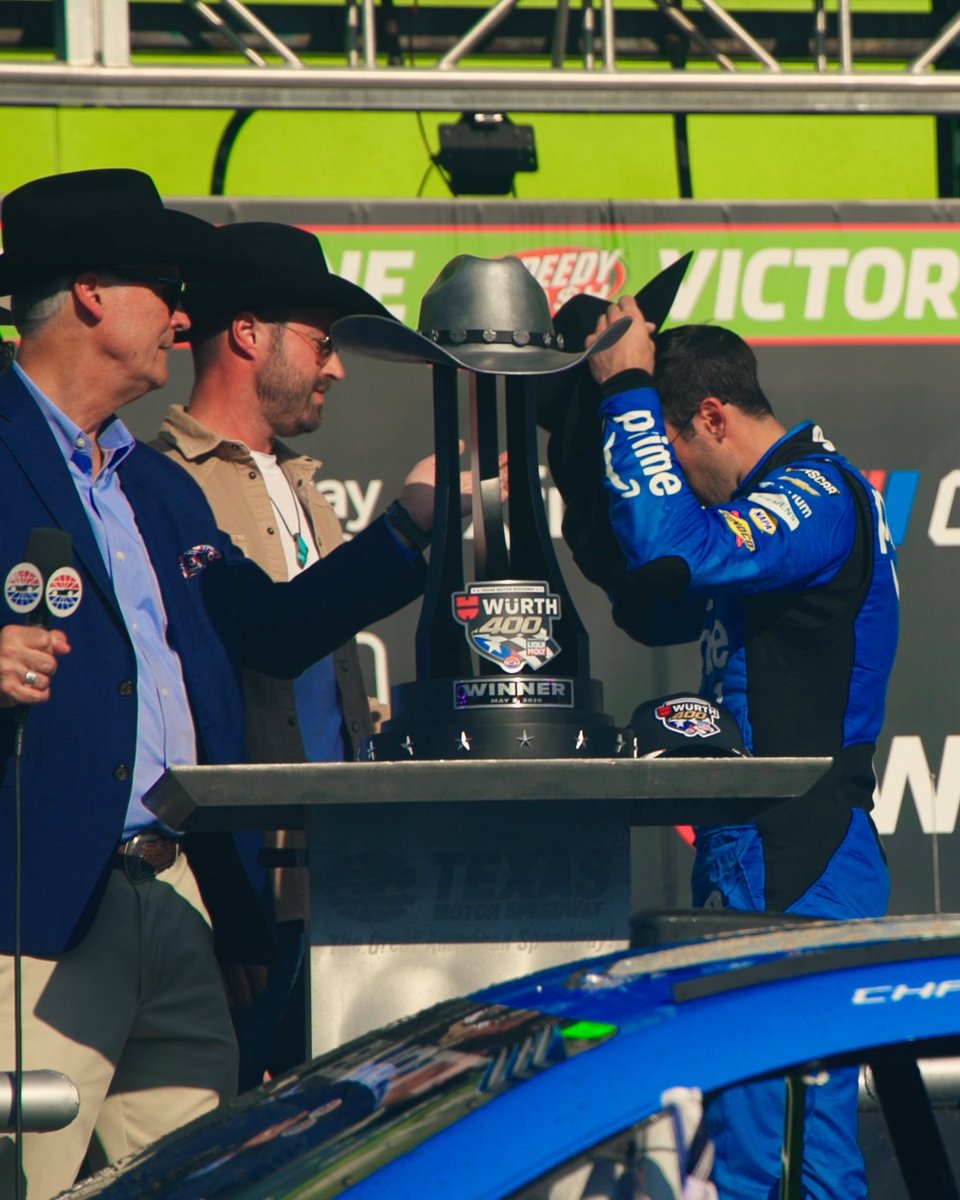 A Texas Tradition. 🤠 Chase Elliott | #WURTH400