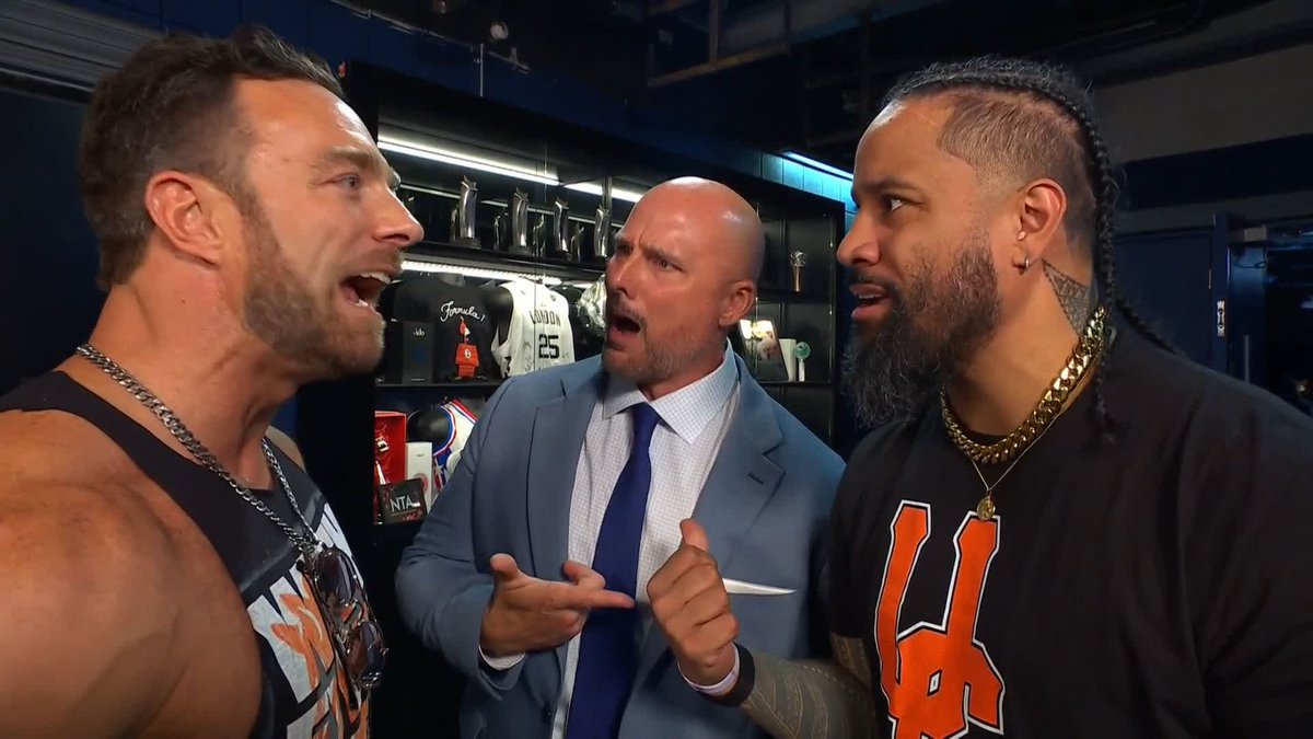 LA Knight vs Jimmy Uso in London! OH YEAH!