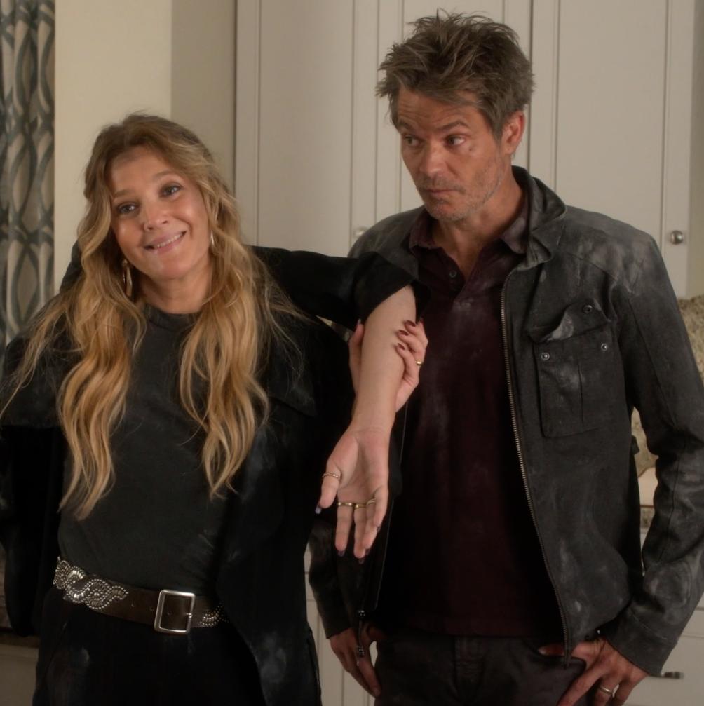 What made Santa Clarita Diet (2017) so frustrating to lose was that it had already figured out exactly what it wanted to be. Drew Barrymore & Timothy Olyphant played off each other perfectly & the cast managed to make cannibalism feel weirdly wholesome.