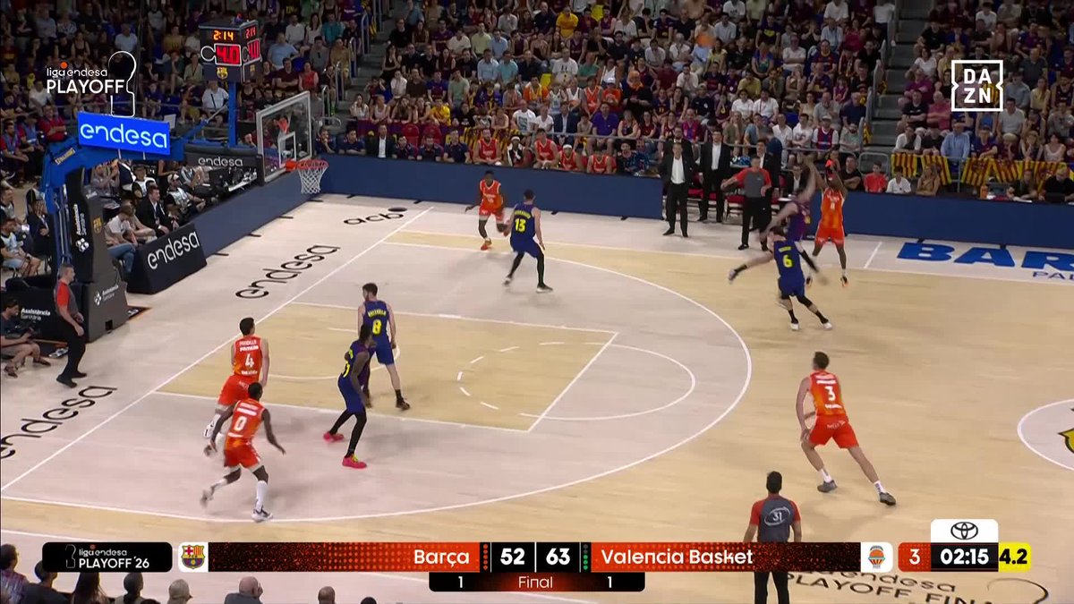 🔥🔥🔥🔥🔥🔥🔥🔥🔥🔥🔥🔥 ¡QUE ALGUIEN TRAIGA UN EXTINTOR AL PALAU! ¡8⃣ PUNTOS SEGUIDOS DE 𝙅𝙀𝘼𝙉 𝘾𝙇𝘼𝙐𝘿𝙄𝙊 𝙈𝙊𝙉𝙏𝙀𝙍𝙊 𝘽𝙀𝙍𝙍𝙊𝘼! Este quiere REVENTAR el partido, Valencia Basket Club... 📺 DAZN España | #PlayoffLigaEndesa