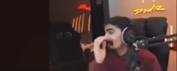 من سنين اشبح للاستخبارات لكن في فئه ما افهمها جد. يشبحون لالفا الي معروف بنظامه المختلف لكن لازم نكره و نسفل في عبدالصمد حتى و هو نسخه ثانيه من الفا ههههه. رغم تشبيحهم ، غريبه مايعرفون ان الفا كان يستلم ملفات عبدالصمد و يعرف كل تفصيله عنه من المهنا من قبل زمان بكر باكور و اليوم يتسائلون " ليه الفا مع عبدالصمد؟؟؟" غريبين والله …