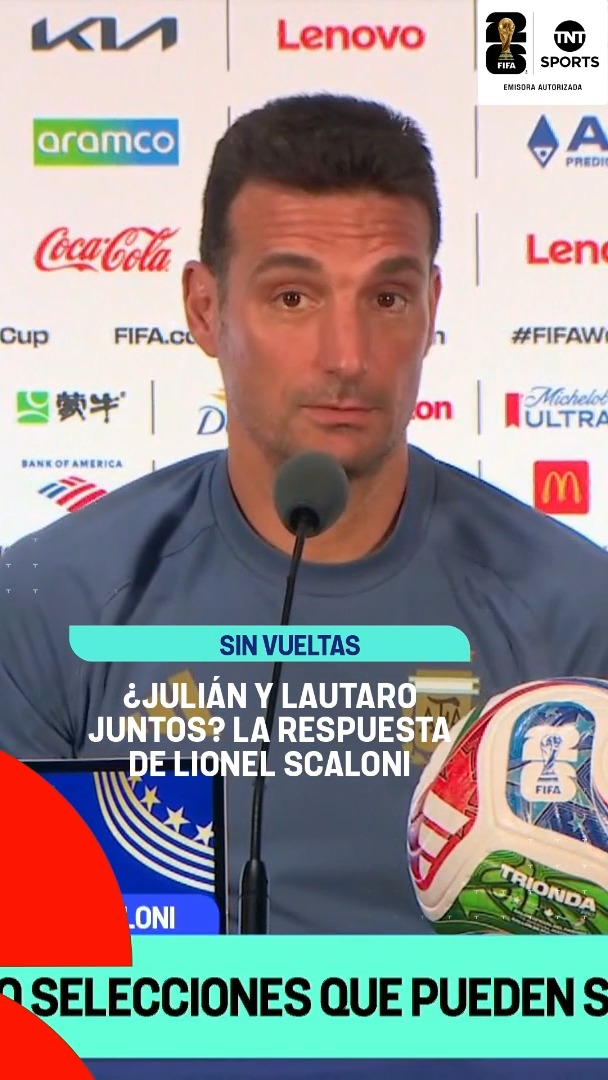 "MESSI TIENE QUE JUGAR PORQUE LO DIGO YO" 👀🇦🇷 En conferencia de prensa, Lionel Scaloni habló sobre el momento actual de Lautaro Martínez y volvió a referirse a una posible dupla con Julián Álvarez. 🗣️ "Es bravo. Después hay que defender y correr. Los amo a los 2, y a Leo también", dijo el entrenador de la Selección Argentina. ¿Qué opinás? #TNTSportsMundial