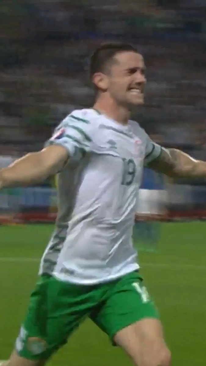 Exactly 10 years ago, to the very minute, Robbie Brady brought us all to our feet in Lille 💚🇮🇪 An iconic moment forever etched into Irish footballing folklore 🫶