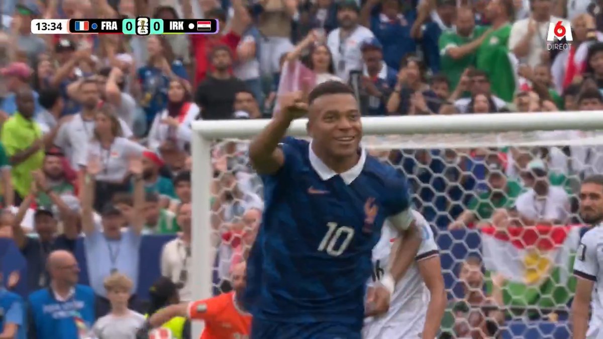 Pour sa 100e sélection, Mbappé trouve la faille d'une frappe puissante ⚽️😱 Le capitaine des Bleus ouvre le score dans ce France - Irak. La France mène 1-0. Suivez le match sur M6 et M6+ : #CDM2026 #FIFAWorldCup #EquipedeFrance #FRAIRK