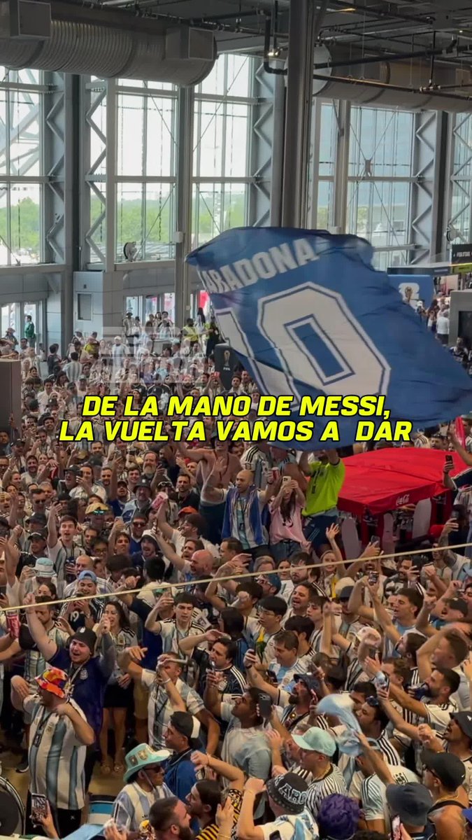 ¡A mí me volvió loco esta Selección! Atención a la letra del tema viral del momento, con el que se celebró el triunfo de la Scaloneta en Dallas... 🔝💥 🎬 #ESPNMundial 📺 Mirá los mejores partidos de la #FIFAWorldCup por ESPN, en el Plan Premium de #DisneyPlus