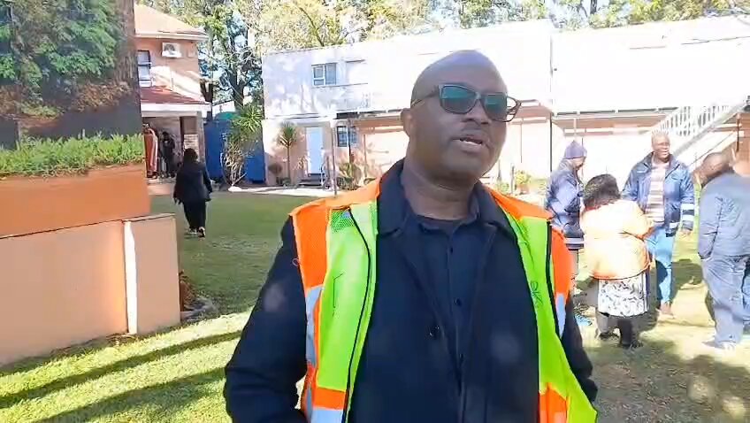 RECAP: Acting CEO Charles Tloane highlighting serious by-law contraventions at a student accommodation facility in Halfway House. Although the property was approved for 14 units, the owner has built significantly more and owes over R2.4 million in outstanding electricity charges, which may be linked to NSFAS-funded accommodation. The inspection also revealed that the owner had illegally reconnected the electricity supply after a previous disconnection. Tloane urged residents and property owners to comply with municipal by-laws, settle outstanding accounts, and ensure their developments have the necessary approvals from the City of Johannesburg. "We will continue to intensify these operations to enforce compliance and protect the City's revenue base," he said. #HighImpactServiceDelivery #CityPowerServices #ReimaginingJoburg ^LP
