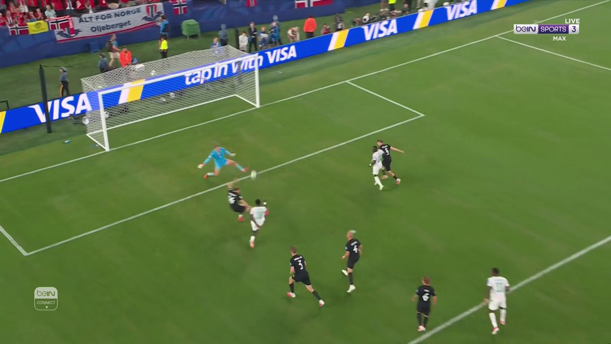 هدف سنغالي أخيراً .. مجدداً إسماعيلا سار يعود ويعيد الأمل للمنتخب السنغالي بعد أن أحرز هدف المنتخب السنغالي الثاني. 📦 اشترك الآن 👇 🔗 📱 #كأس_العالم2026 | #مونديال2026 | #كأس_العالم #FIFAWorldCup2026 | #FIFAWorldCup | #beINWC26