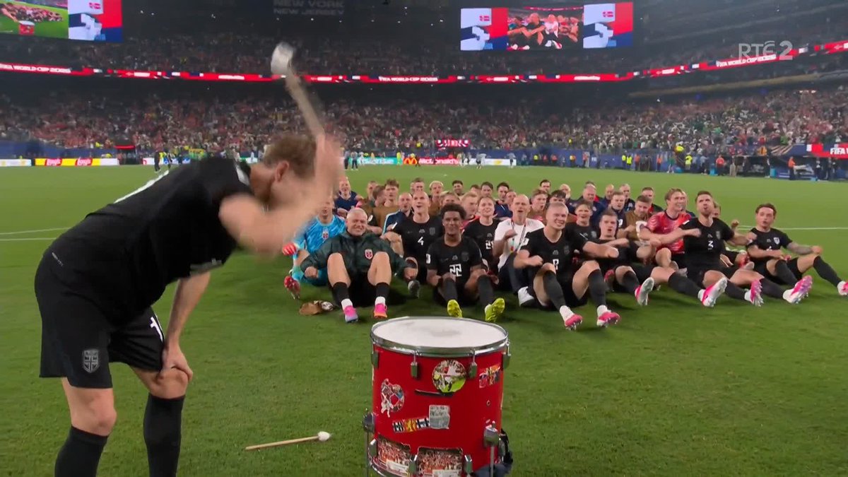 🇳🇴 3-2 🇸🇳 Full-Time Norway 3-2 Senegal: Norway celebrate in style and they are certainly banging the drum for taking first place ahead of their clash with France on Friday Watch all 104 games from the #FIFAWorldCup on RTÉ