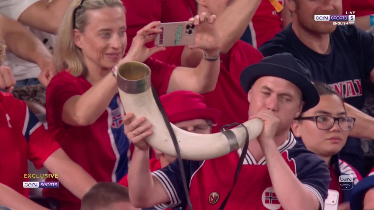 🇳🇴👏🗣️ Martin Ødegaard leads the Norway celebrations! #FIFAWorldCup | #beINWC26 | #Norway