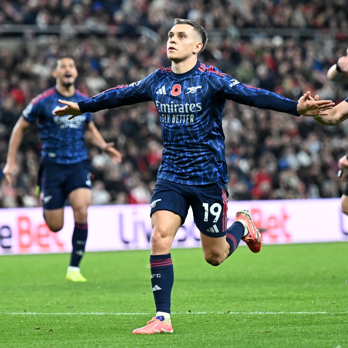 🗓️ MW4: Sunderland (A) Enjoy Leo's belter at the Stadium of Light 😮‍💨