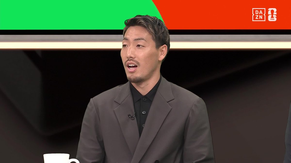 上田綺世の凄さ、CBが言うと説得力あるな あの体勢からだと普通は(一般的には)真上とかに飛ぶと思うんだよね しかし、ファーサイドへホールインワンのように、簡単に落とすという、常人には説明できない能力がある=フィジカルモンスター💪