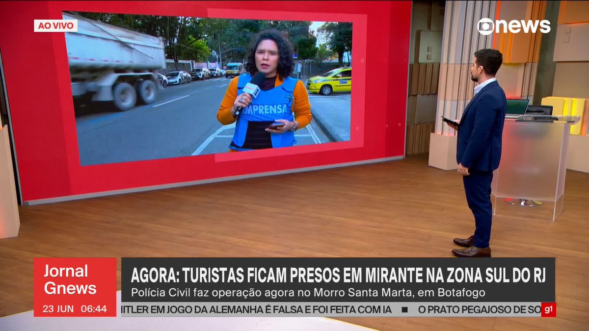 Ao menos 50 turistas ficam presos em mirante do Morro Santa Marta, durante operação na zona sul do Rio de Janeiro, nesta terça-feira (23). ➡️Assista à #GloboNews: #jornalglobonews #RiodeJaneiro