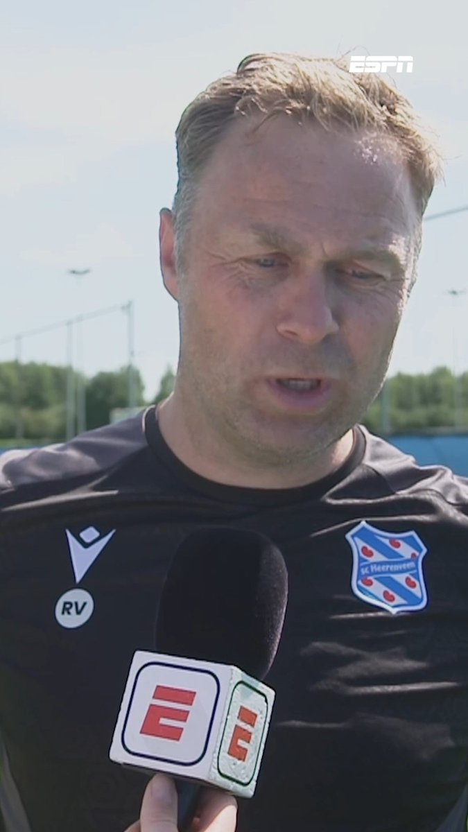 Robin Veldman gaat in op zijn ambities 👔🆑 "Ik heb gezegd dat ik ooit in de Champions League wil werken als hoofdtrainer" 🔗