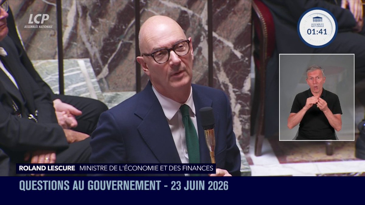 Facturation électronique : "C'est vraiment une réforme qui vise à simplifier la vie des entreprises, en aucun cas évidemment à leur compliquer la vie", répond le ministre Roland Lescure. #QAG