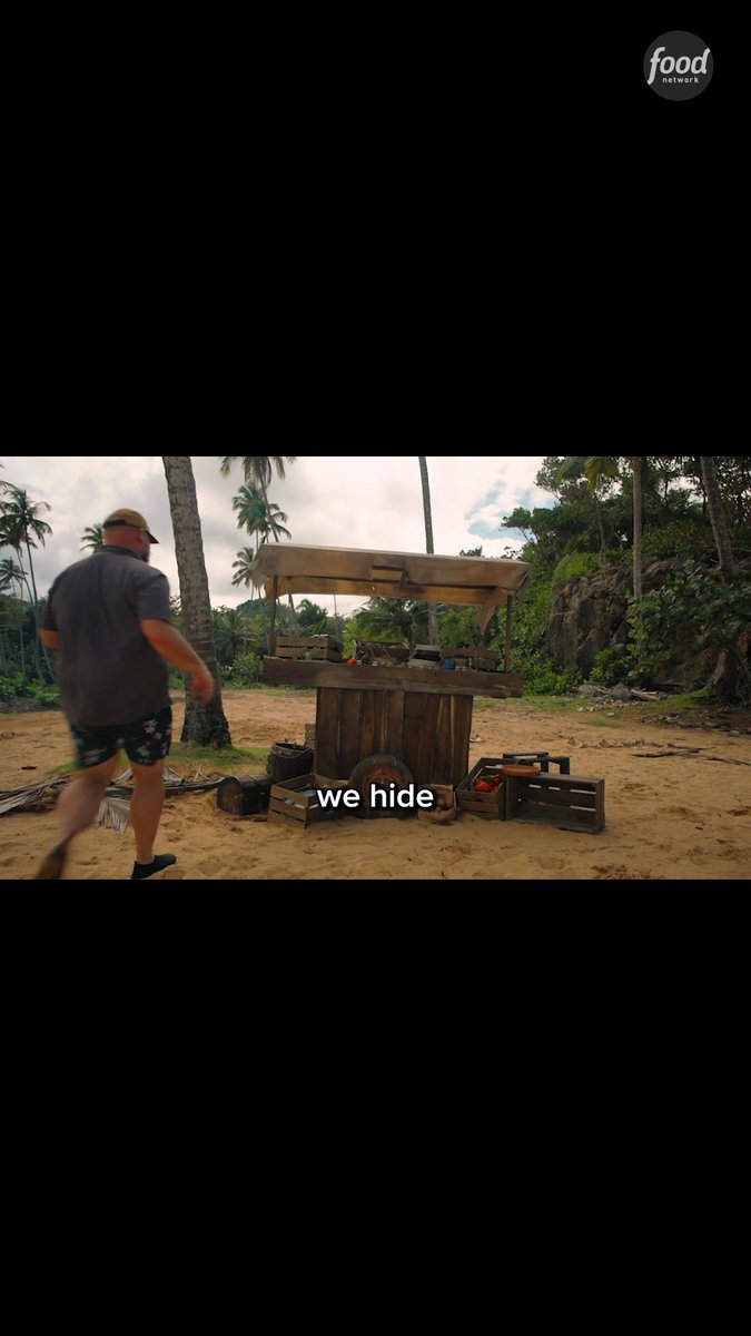 The chefs are *thisclose* to a game-changing treasure chest, but they have no idea!! 🧺 #ChoppedCastaways with Ted Allen, Maneet Chauhan, Marcus Samuelsson + Gabe Bertaccini > TONIGHT @ 9|8c