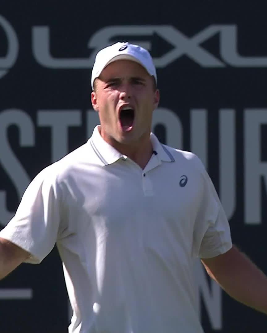 Fery the FIGHTER 💪 The British wildcard comes back from a break down in the third set to defeat Burruchaga 6-2 4-6 7-5! #LexusEastbourneOpen