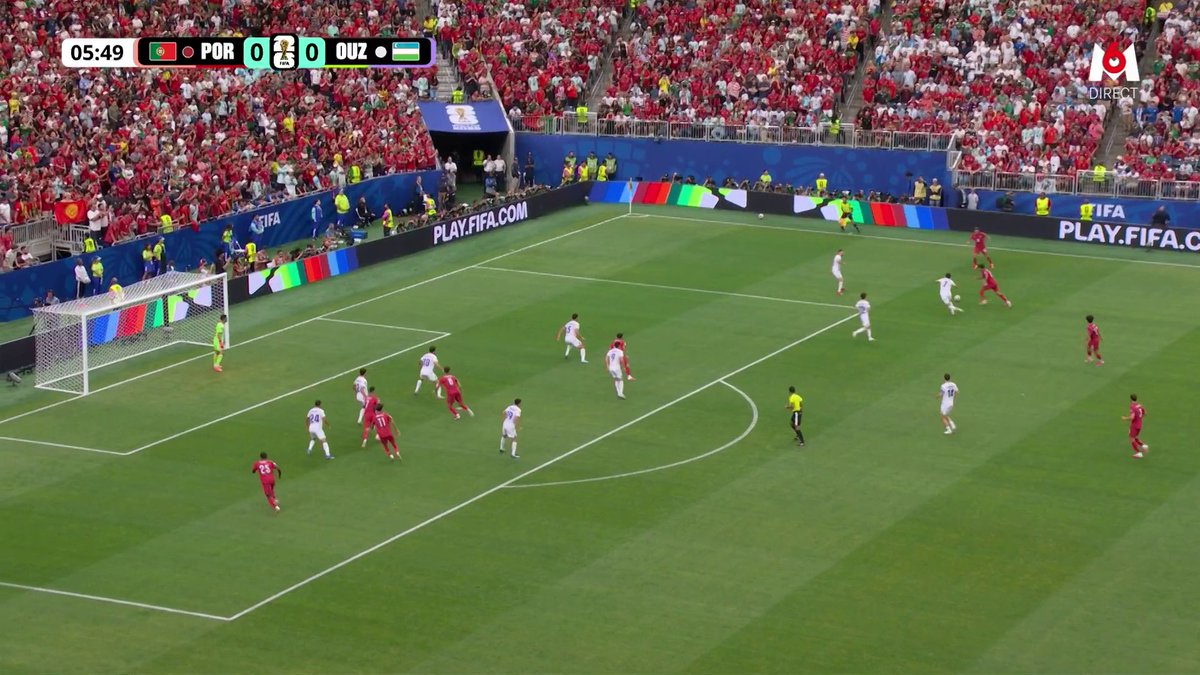 🚨 IL EST IMMORTEL !!! CRISTIANO RONALDO 🇵🇹 MARQUE SON PREMIER BUT DANS CETTE COUPE DU MONDE !!! 🏆 PREMIER JOUEUR DE L'HISTOIRE À MARQUER DANS 6 COUPES DU MONDE DIFFÉRENTES. 🐐 🎥 M6 - Coupe du Monde de la FIFA 2026™
