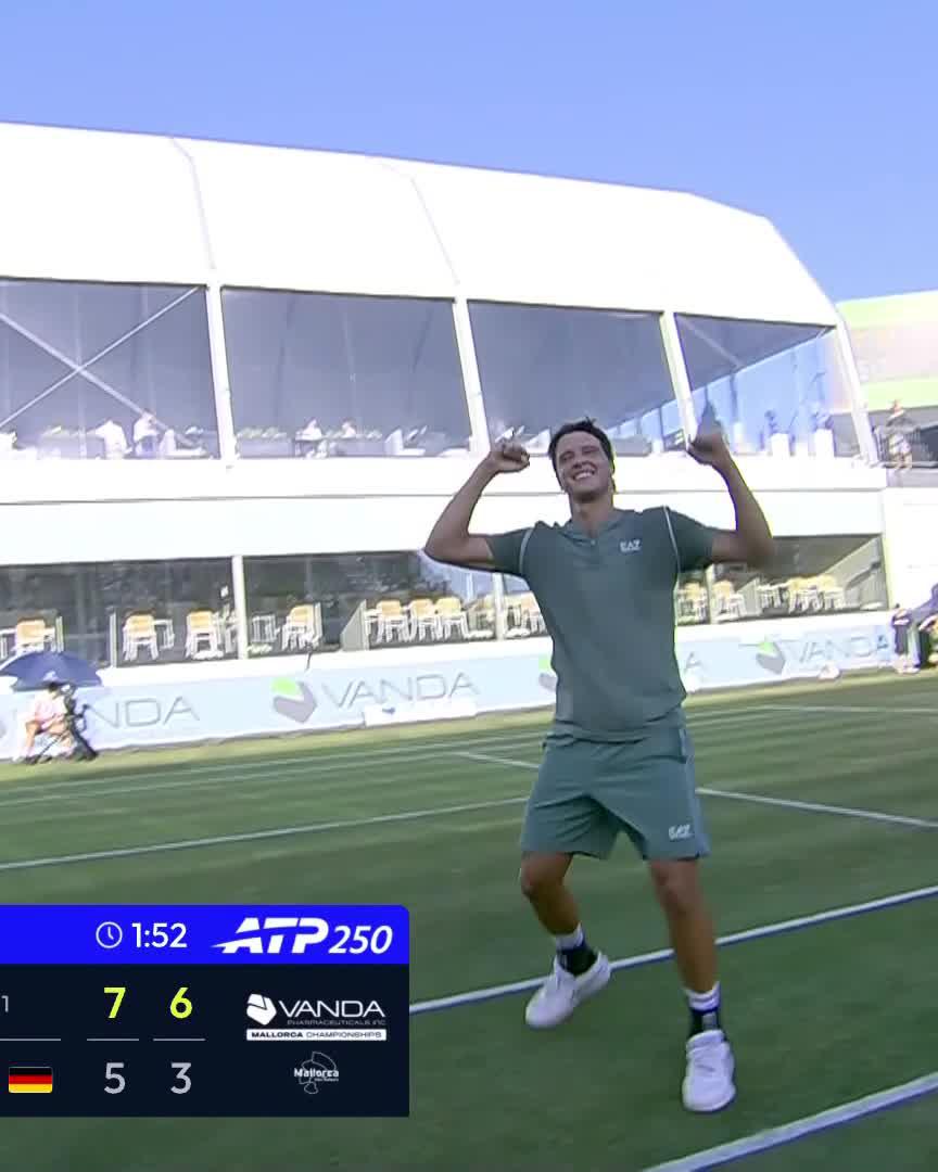 The No. 1 seed is through ✅ Darderi defeats Hanfmann 7-5 6-3 and books his 1st ATP Tour grass court quarter-final! #MallorcaChampionships