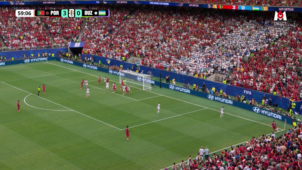 🚨 LE PORTUGAL DÉROULE !!! 🔥 Quatrième but des Portugais sur ce but contre son camp des Ouzbeks. 🎥 M6 - Coupe du Monde de la FIFA 2026™