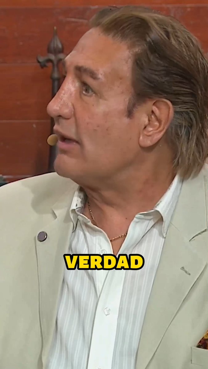 Fabiruchis recuerda cuando Raúl Velasco lo peluseó en Siempre en Domingo. #MiembrosAlAire, los jueves a las 9:30 p. m. por #Unicable 📺