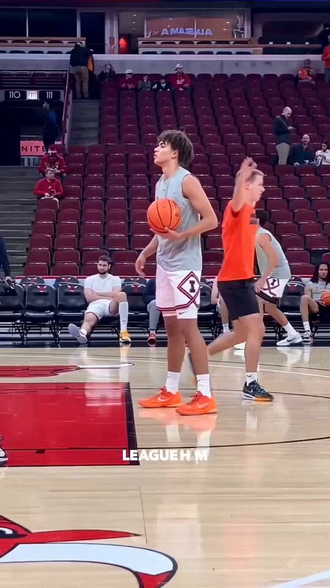 Keaton Wagler is my favorite guard prospect in the 2026 NBA Draft and I believe there’s a pathway for him to be the engine of an NBA team, just as he emerged to be at Illinois. More w/ JP on the @UtahJazz pod: