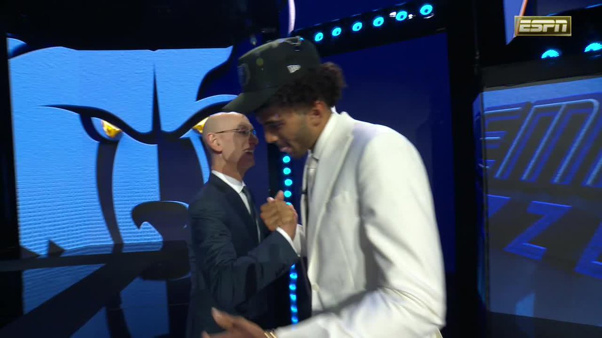 CAM BOOZER TO MEMPHIS 🐻 The Boozer family was so happy to see him drafted at No. 3 👏