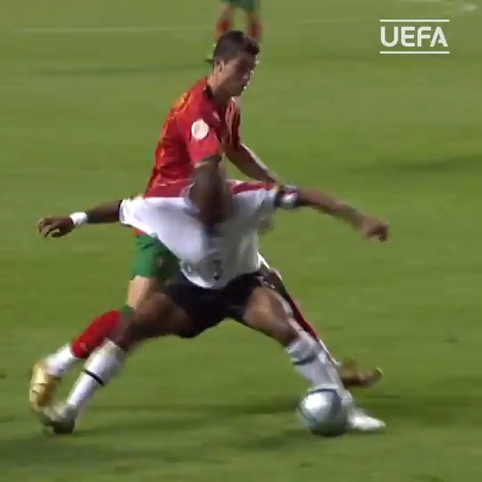22 years ago today: Ashley Cole was having absolutely none of Cristiano’s flicks and tricks. Thou shalt not pass.