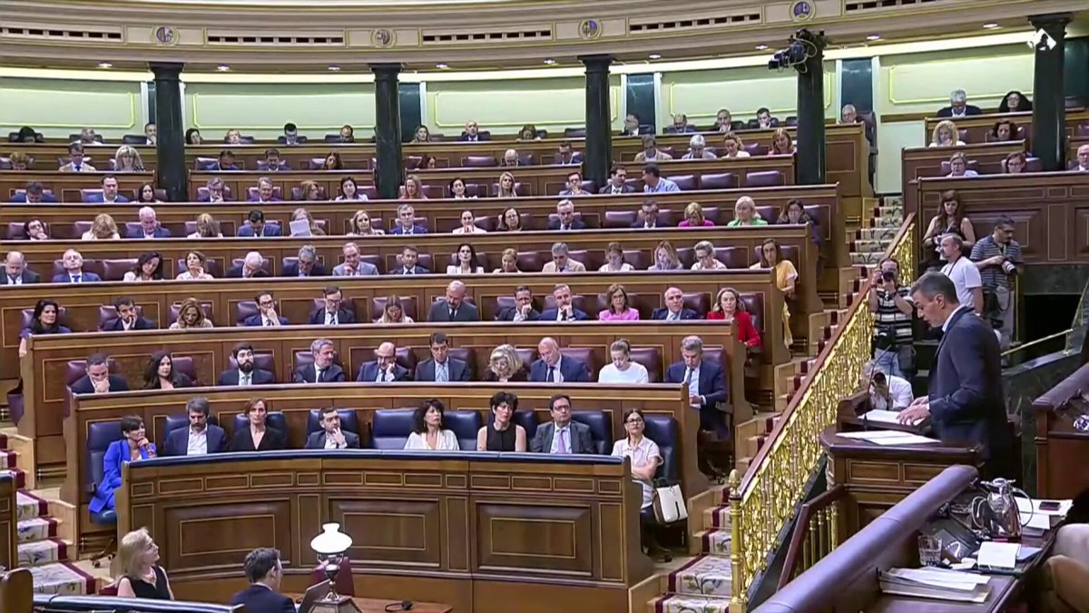 🔴 DIRECTO | Sánchez, sobre la imputación de Begoña Gómez: "La cantidad que ingresó mi mujer por la cátedra y el software asciende a un total de 0 euros"