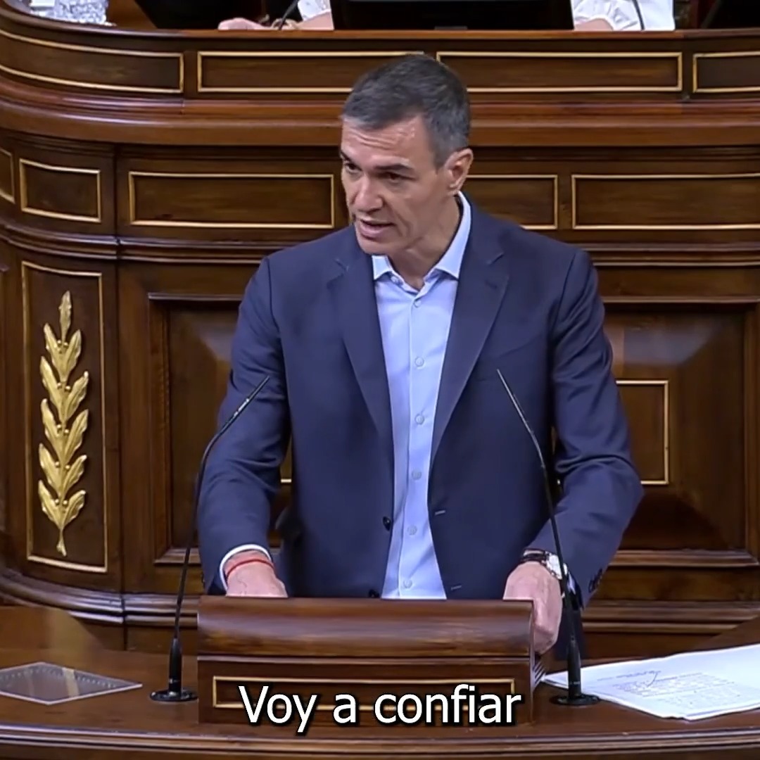 Voy a confiar en la justicia de mi país. A pesar de que haya actuaciones que cuesta mucho comprender. Voy a confiar en el sistema. Pero no sean hipócritas, señorías del PP y Vox. No vengan de defensores del orden constitucional cuando están sistemáticamente violentando la separación de poderes y el reparto competencial de este Parlamento. No crucifiquen al ex fiscal general cuando presumen públicamente, cada semana, de contar con información privilegiada que no deberían conocer porque se encuentra bajo secreto de sumario.
