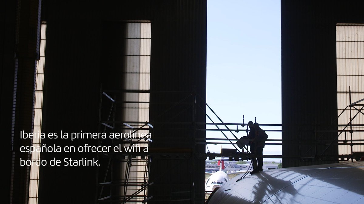 ¿Te imaginas navegar a alta velocidad mientras cruzas el océano? ✈️ Damos un nuevo paso en la transformación de la experiencia a bordo. Ya ha despegado nuestro primer avión equipado con wifi gratuito de alta velocidad de Starlink, disponible durante todo el viaje, en todas las cabinas y sin coste adicional. Una conectividad más rápida, estable y continua para una forma de volar cada vez más digital.