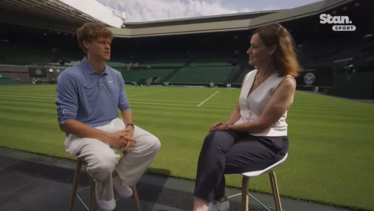 Who's gonna win Wimbledon ? "I would love to tell that it's me, in the same time I know how hard it is because I've been through one time (...) Carlos not here is still something we need to talk about" Yes Jannik let's talk about Carlos ❤️‍🩹