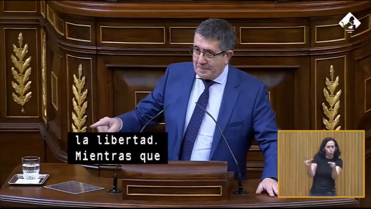 #EnDirecto | Patxi López carga contra Feijóo tras mencionar a su padre durante su intervención: "Para que yo le acepte que hable de mi padre tendría que nacer tres veces. ¡Tápese un poco y deje de ser tan ruin!"