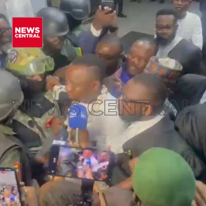 Unreal scenes. Free Sowore!!!!