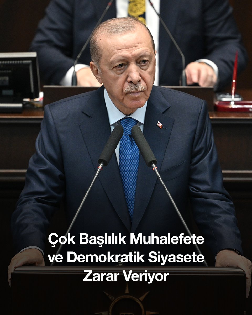 Rakiplerimizin kendi içinde ne yaptıkları, birbirlerine ne dedikleri, partilerini neye çevirdikleri bizi alakadar etmez. Ama bir partinin iç meselesi Gazi Meclisimizin ve demokrasimizin meselesi haline getirilmeye çalışılırsa elbette buna da kayıtsız kalamayız.